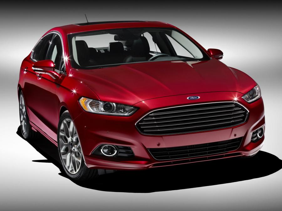  Ford Fusion Titanium 2012 года  (фото 8 из 15)